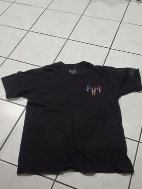 Black Men's Short-Sleeve Tee with Patriotic Antler Logo